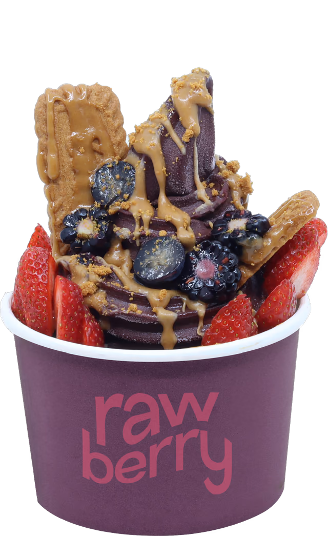 Biscoff acai bowl with biscuit, blueberries and strawberries